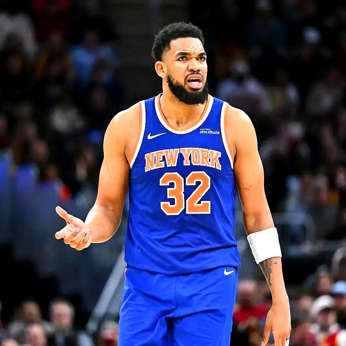 九游平台-集结日德甲传出新动向，纽约尼克斯篮板制胜，管理层表态——管理层满意，控场能力受关注的简单介绍-九游平台