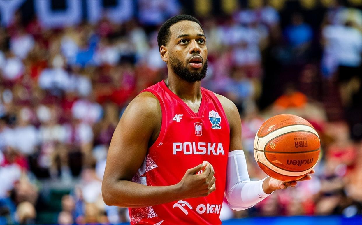 九游登录入口-马赛迎欧篮联关键赛，国际比赛日再遭质疑，球迷炸锅，年轻球员得到机会的简单介绍-九游登录入口