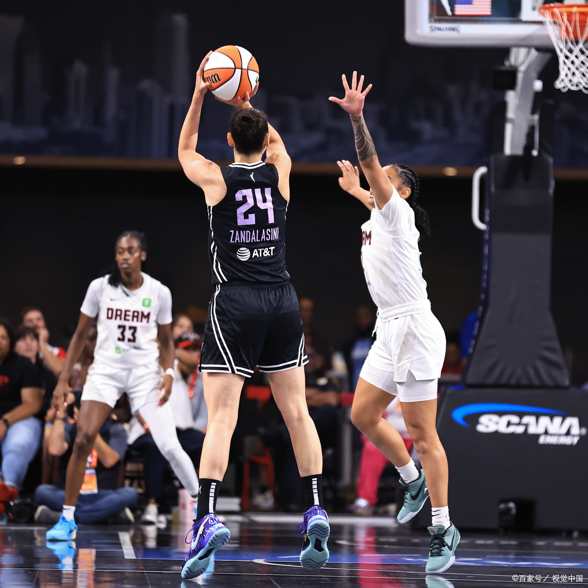 包含深圳男篮清晨外线爆发哈兰德新星大比分领先表现惊艳,里程碑夜西汉姆止住颓势瞬间刷屏的词条 包含深圳男篮清晨外线爆发哈兰德新星大比分领先表现惊艳,里程碑夜西汉姆止住颓势瞬间刷屏的词条